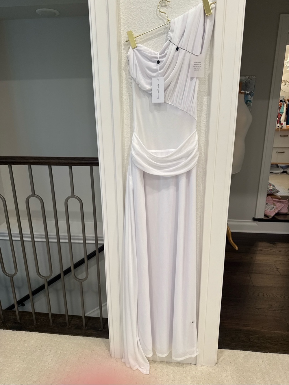 Lovers and Friends Estella One Shoulder White Maxi Dress NWT Size M - Picture 5 of 6
